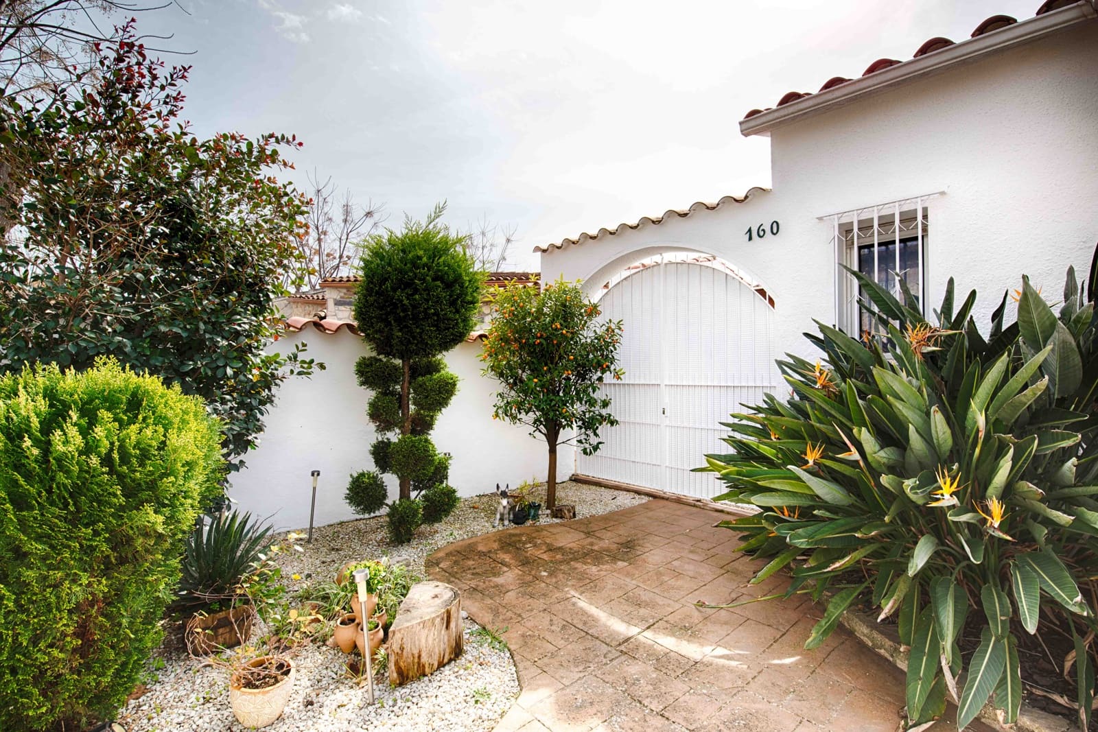 Chalet de 4 habitaciones en Empuriabrava en venta con piscina garaje - 680.000 € (Ref: 9676496)