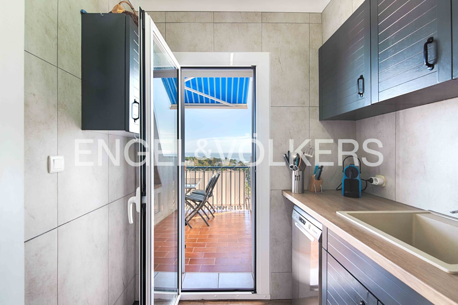 2 soverom Leilighet til salgs i Llanca med garasje - € 399 000 (Ref: 9684356)