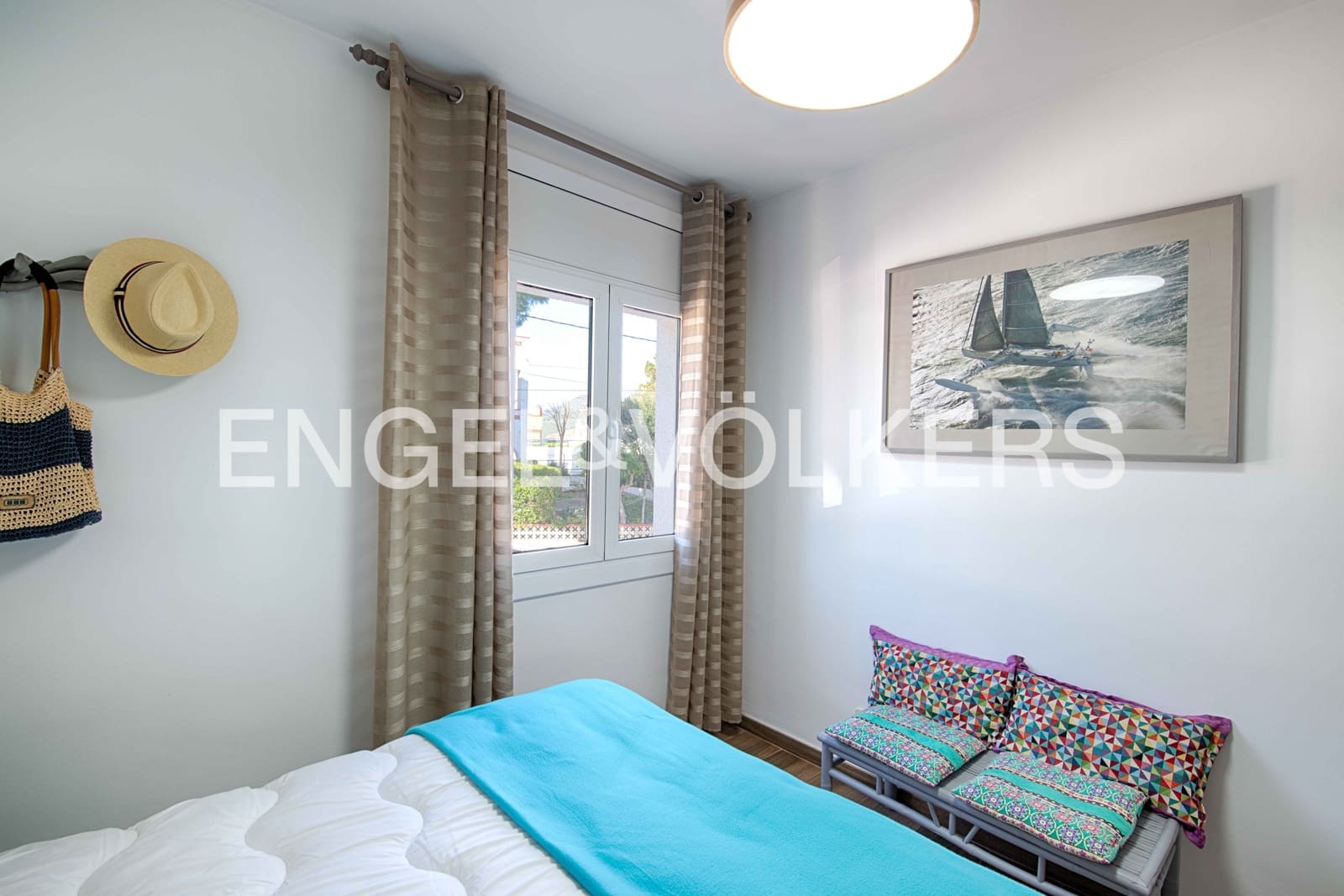 2 soverom Leilighet til salgs i Llanca med garasje - € 399 000 (Ref: 9684356)