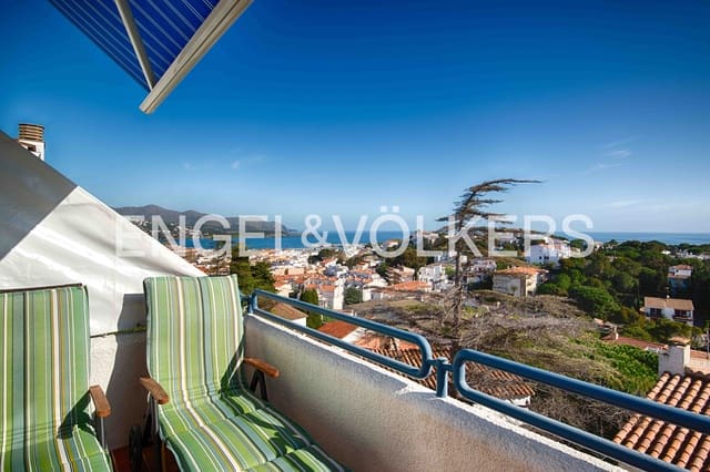 2 soverom Leilighet til salgs i Llançà med garasje - € 399 000 (Ref: 9684356)