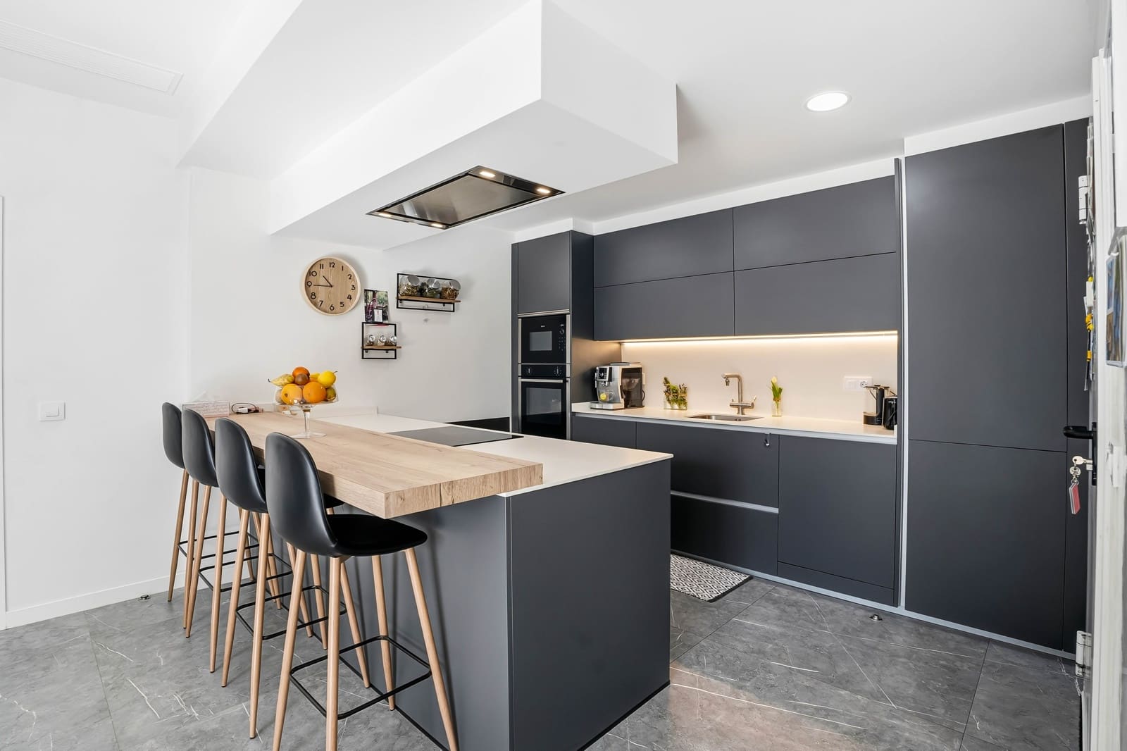 4 camera da letto Villa in vendita in Empuriabrava con piscina garage - 725.000 € (Rif: 9687373)