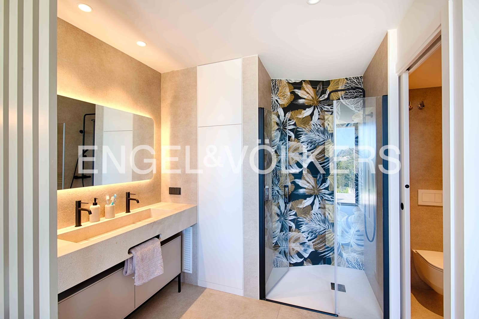 3 bedroom Villa for sale in Colera with pool garage - € 1,400,000 (Ref: 9696768)