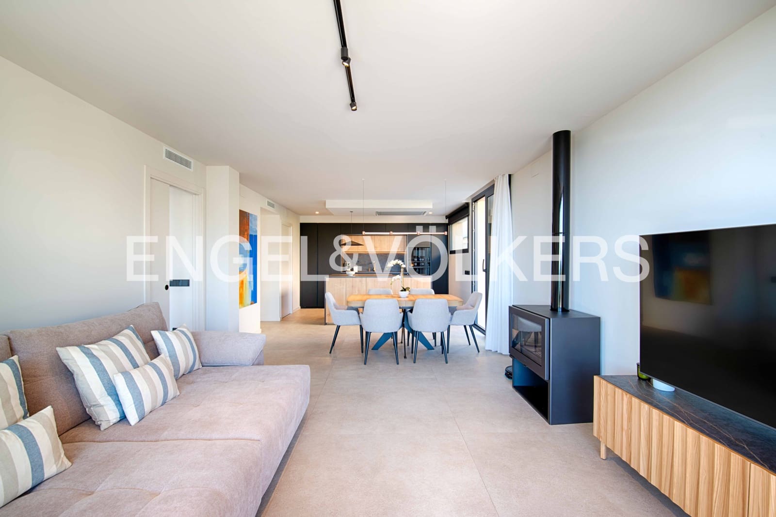 3 bedroom Villa for sale in Colera with pool garage - € 1,400,000 (Ref: 9696768)