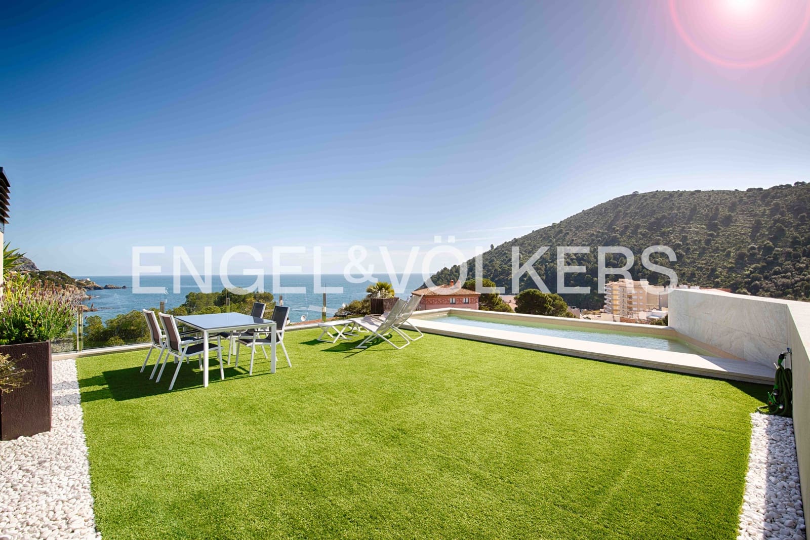 3 bedroom Villa for sale in Colera with pool garage - € 1,400,000 (Ref: 9696768)