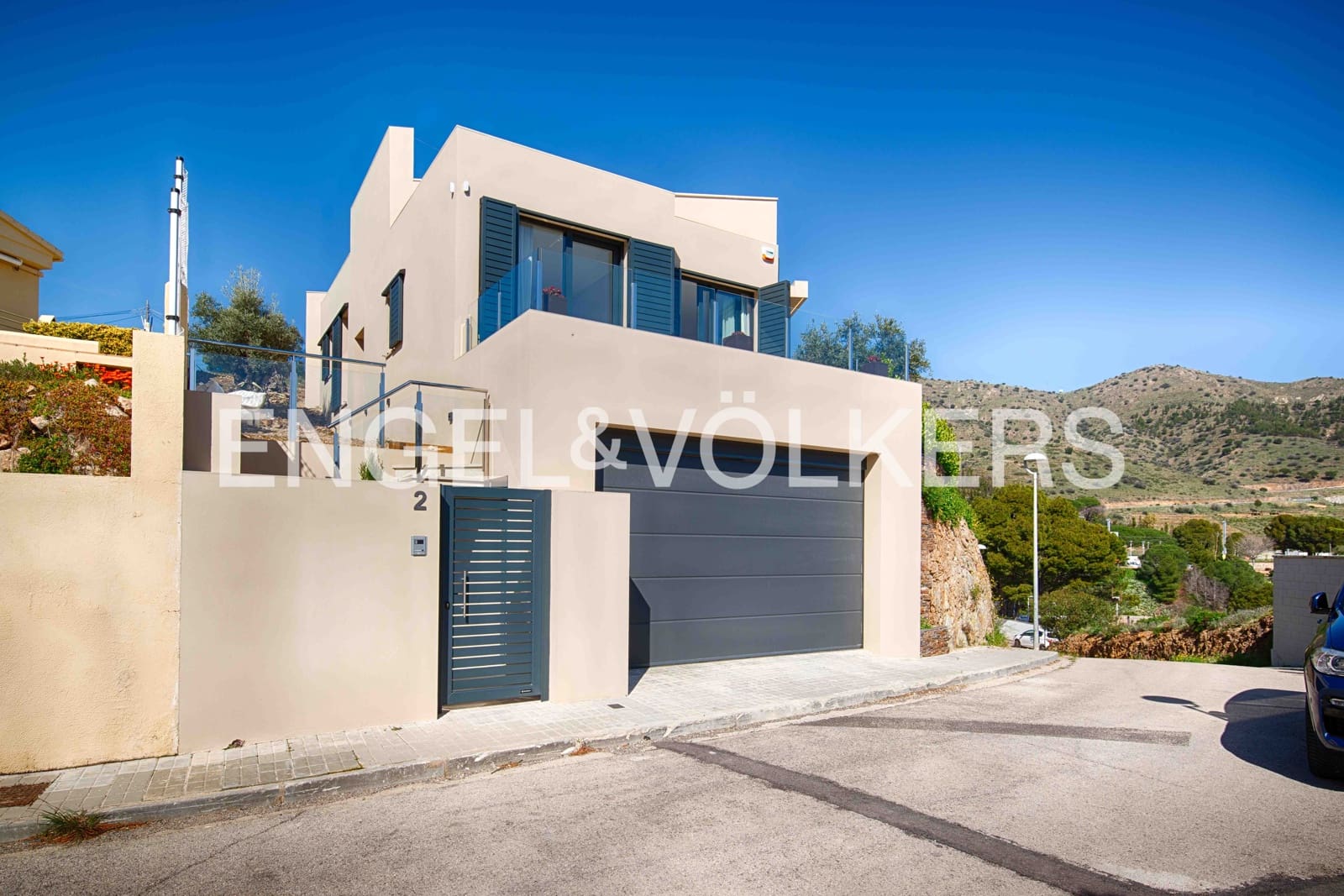 3 bedroom Villa for sale in Colera with pool garage - € 1,400,000 (Ref: 9696768)