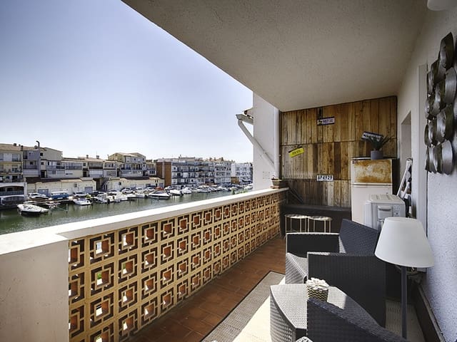 3 bedroom Apartment for sale in Empuriabrava, Castelló d'Empúries with garage - € 330,000 (Ref: 9697772)