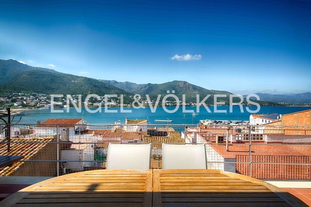 4 bedroom Townhouse for sale in El Port de la Selva with garage - € 850,000 (Ref: 9700006)