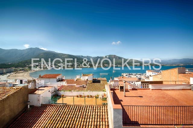 4 bedroom Townhouse for sale in El Port de la Selva with garage - € 850,000 (Ref: 9700006)