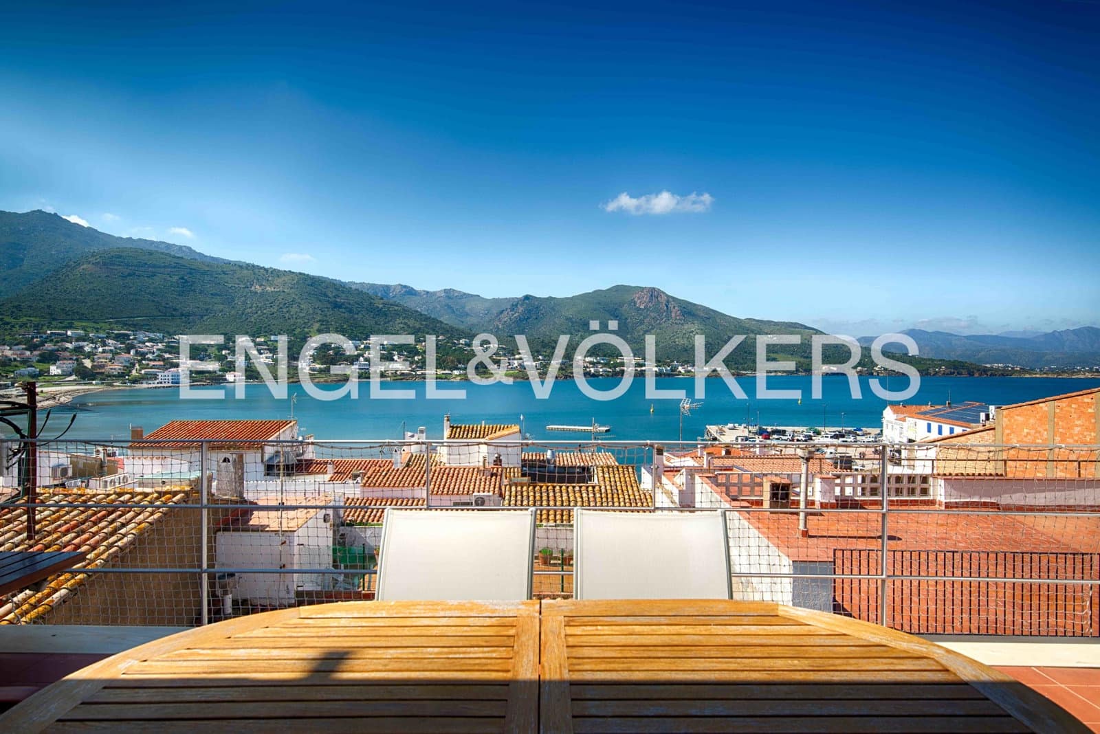 4 makuuhuone Omakotitalo myytävänä paikassa El Port de la Selva mukana 
autotalli - 850 000 € (Ref: 9700006)
