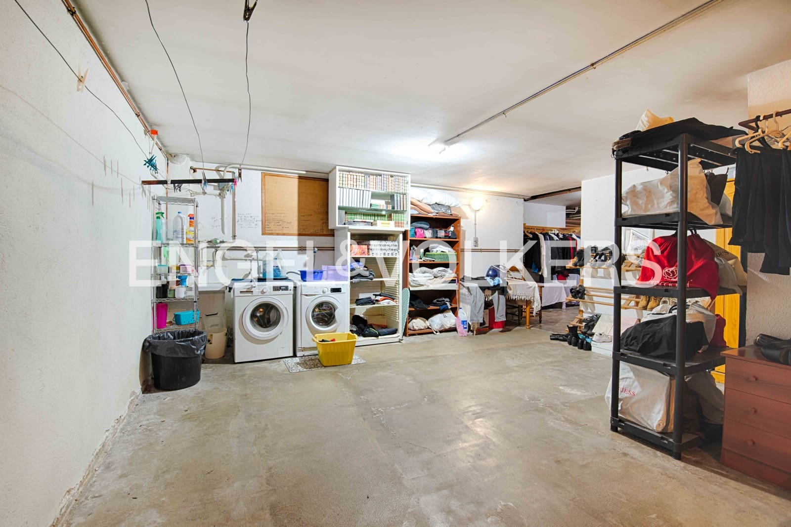 6 bedroom Terraced Villa for sale in Llanca with pool garage - € 850,000 (Ref: 9714097)