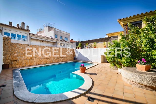 6 bedroom Terraced Villa for sale in Llançà with pool garage - € 850,000 (Ref: 9714097)