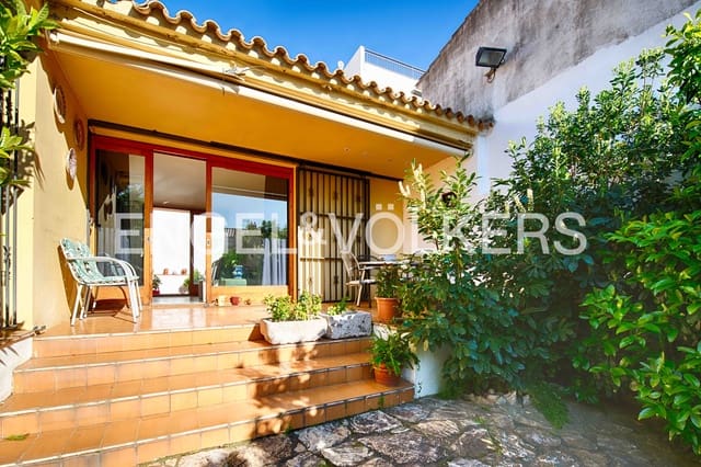 6 bedroom Terraced Villa for sale in Llançà with pool garage - € 850,000 (Ref: 9714097)