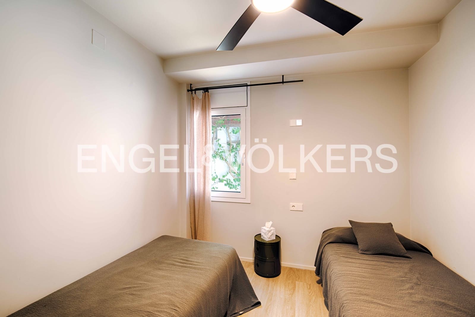 8 bedroom Villa for sale in El Port de la Selva with garage - € 1,800,000 (Ref: 9733777)