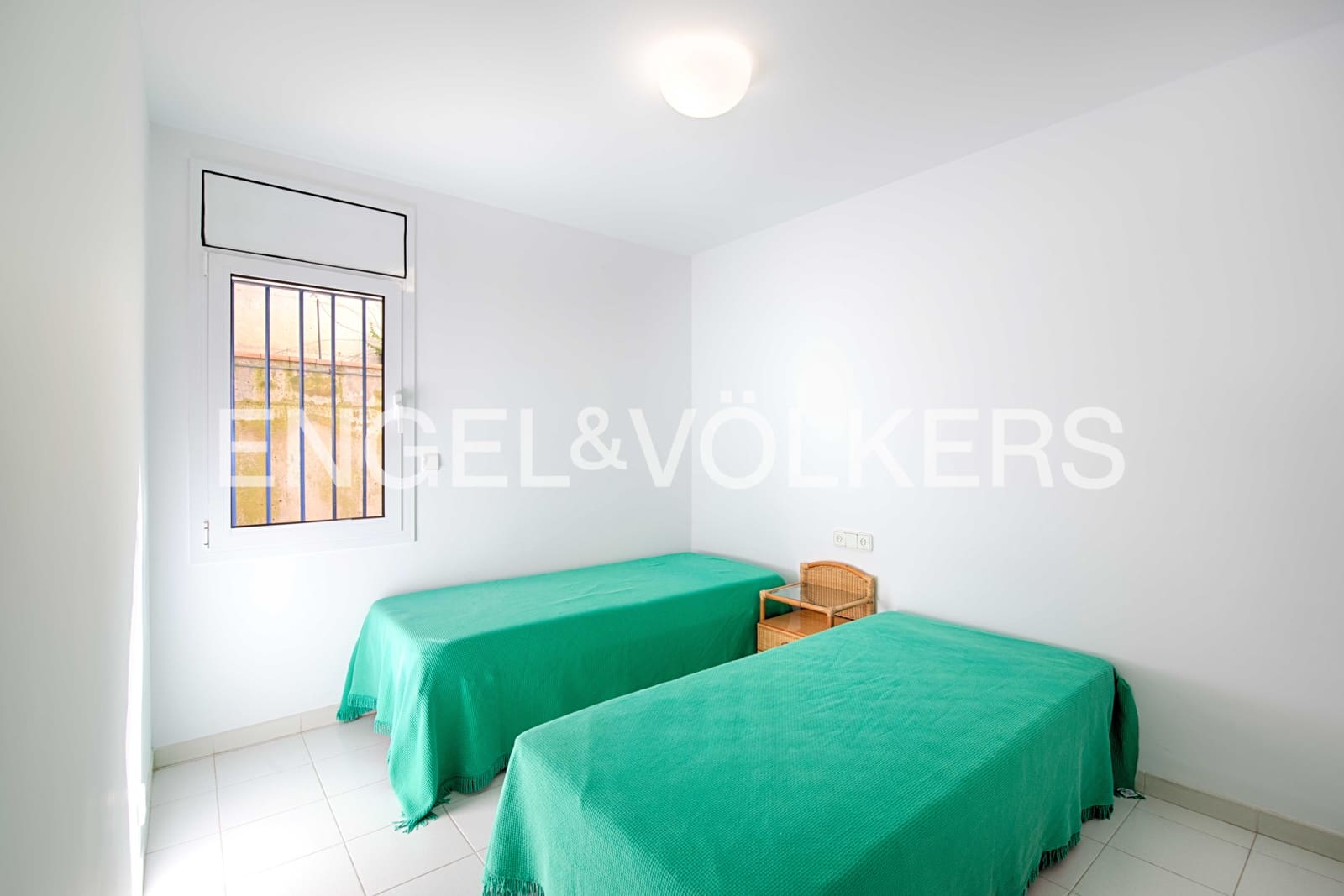 8 bedroom Villa for sale in El Port de la Selva with garage - € 1,800,000 (Ref: 9733777)