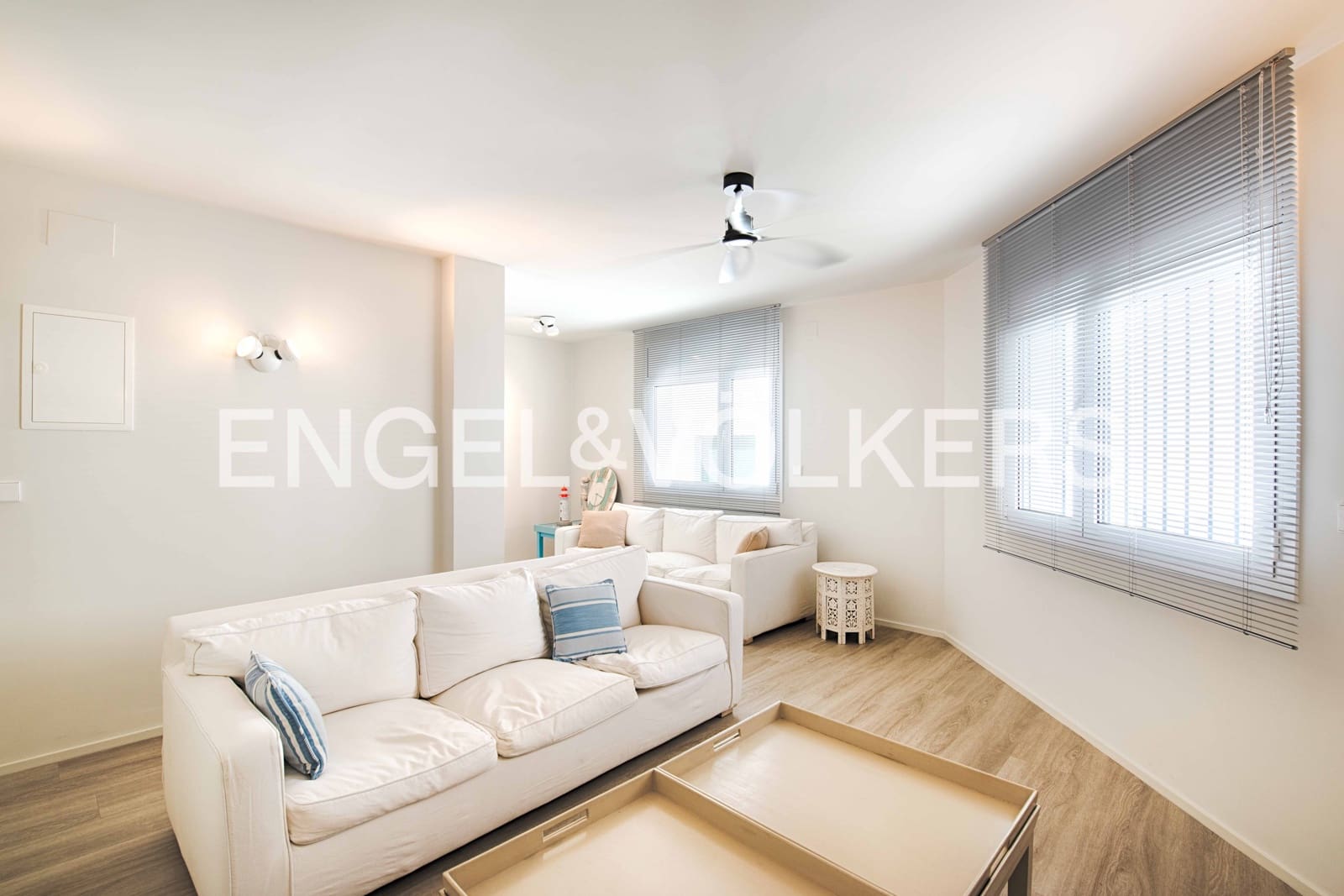 8 bedroom Villa for sale in El Port de la Selva with garage - € 1,800,000 (Ref: 9733777)