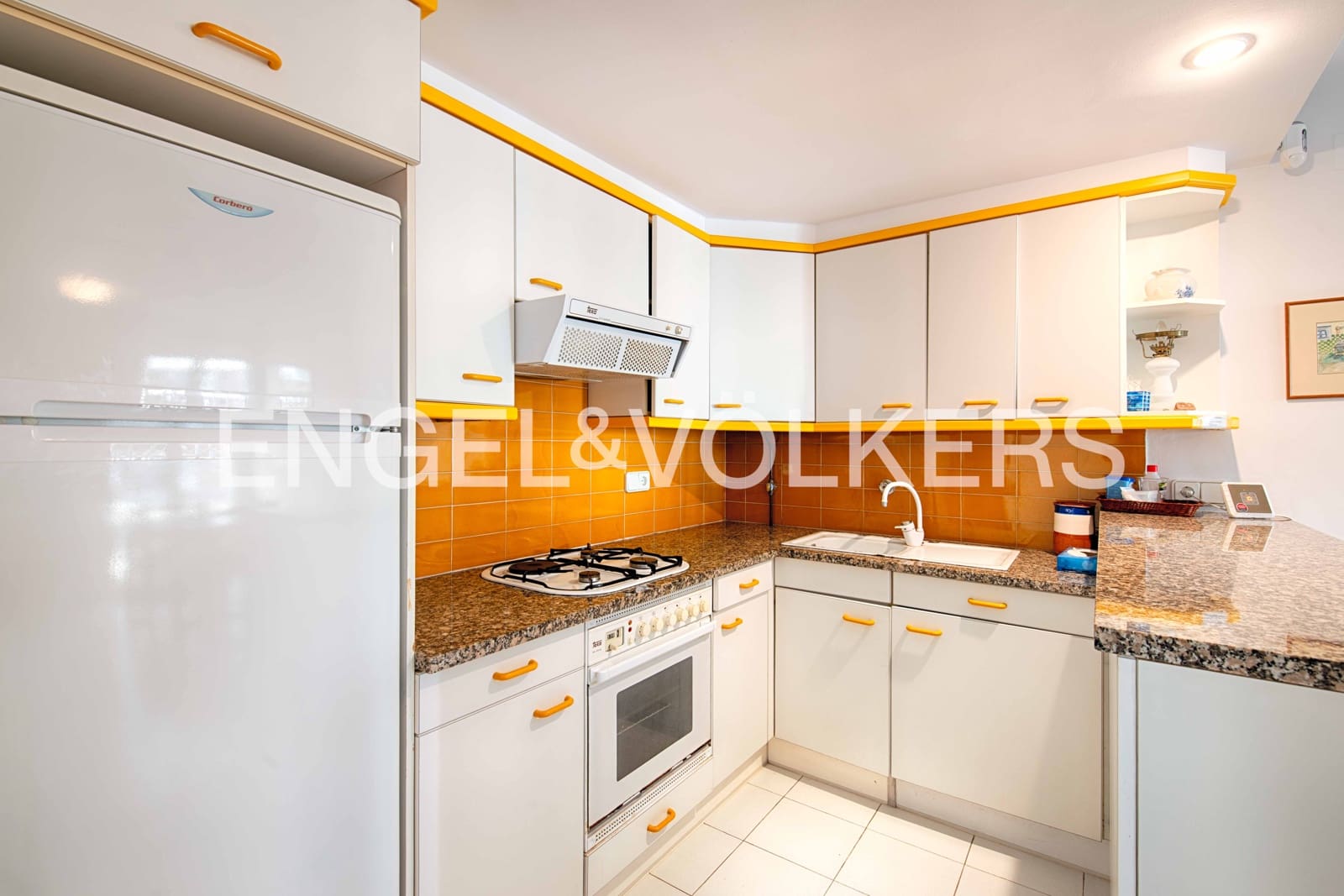 8 bedroom Villa for sale in El Port de la Selva with garage - € 1,800,000 (Ref: 9733777)