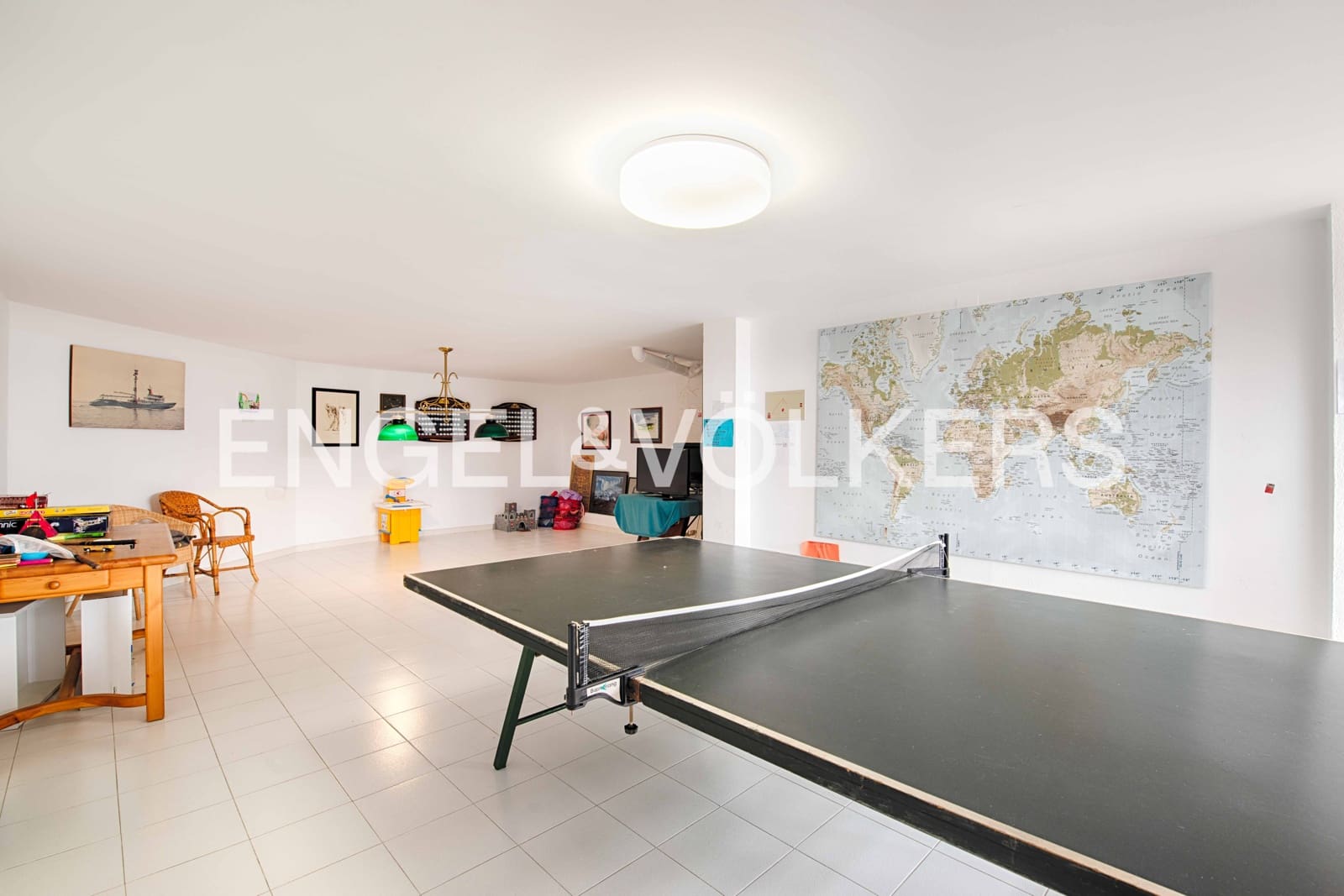 8 bedroom Villa for sale in El Port de la Selva with garage - € 1,800,000 (Ref: 9733777)