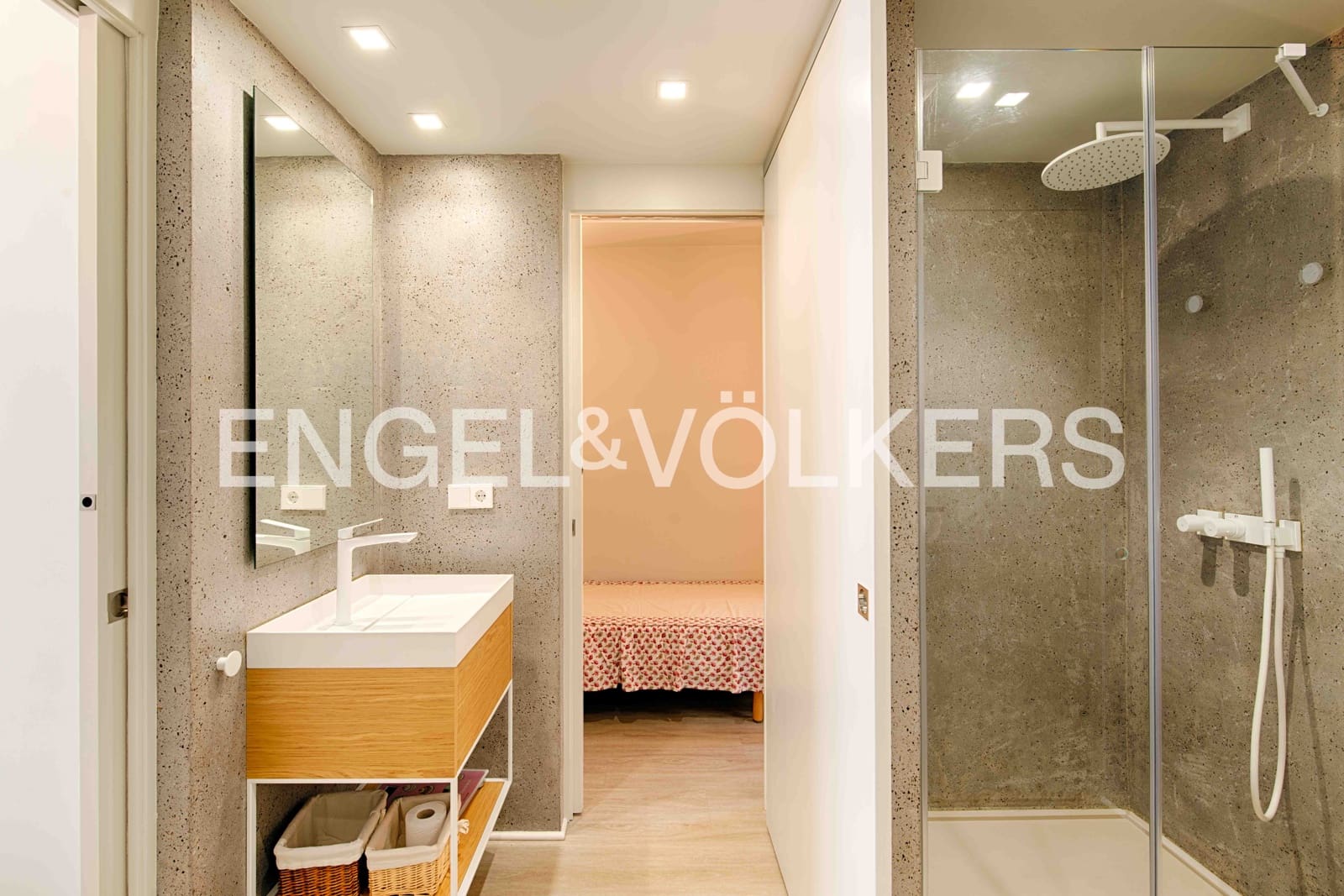 8 bedroom Villa for sale in El Port de la Selva with garage - € 1,800,000 (Ref: 9733777)