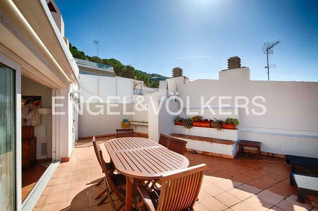 8 bedroom Villa for sale in El Port de la Selva with garage - € 1,800,000 (Ref: 9733777)
