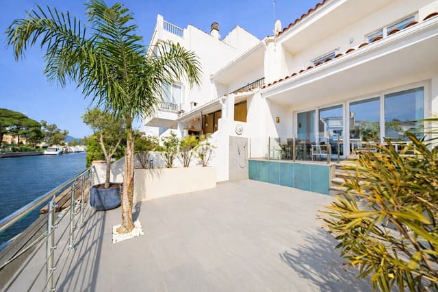 3 Zimmer Haus zu verkaufen in Empuriabrava, Castelló d'Empúries mit Garage - 549.000 € (Ref: 9740591)