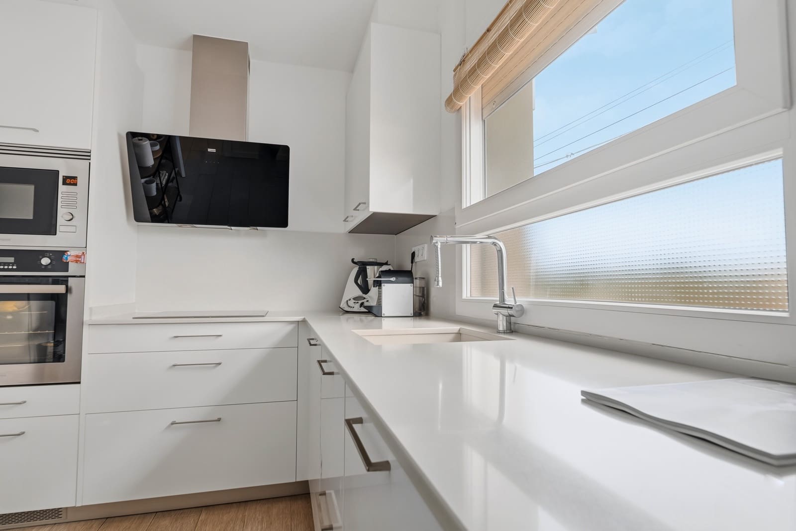 3 bedroom Townhouse for sale in Empuriabrava with garage - € 549,000 (Ref: 9740591)