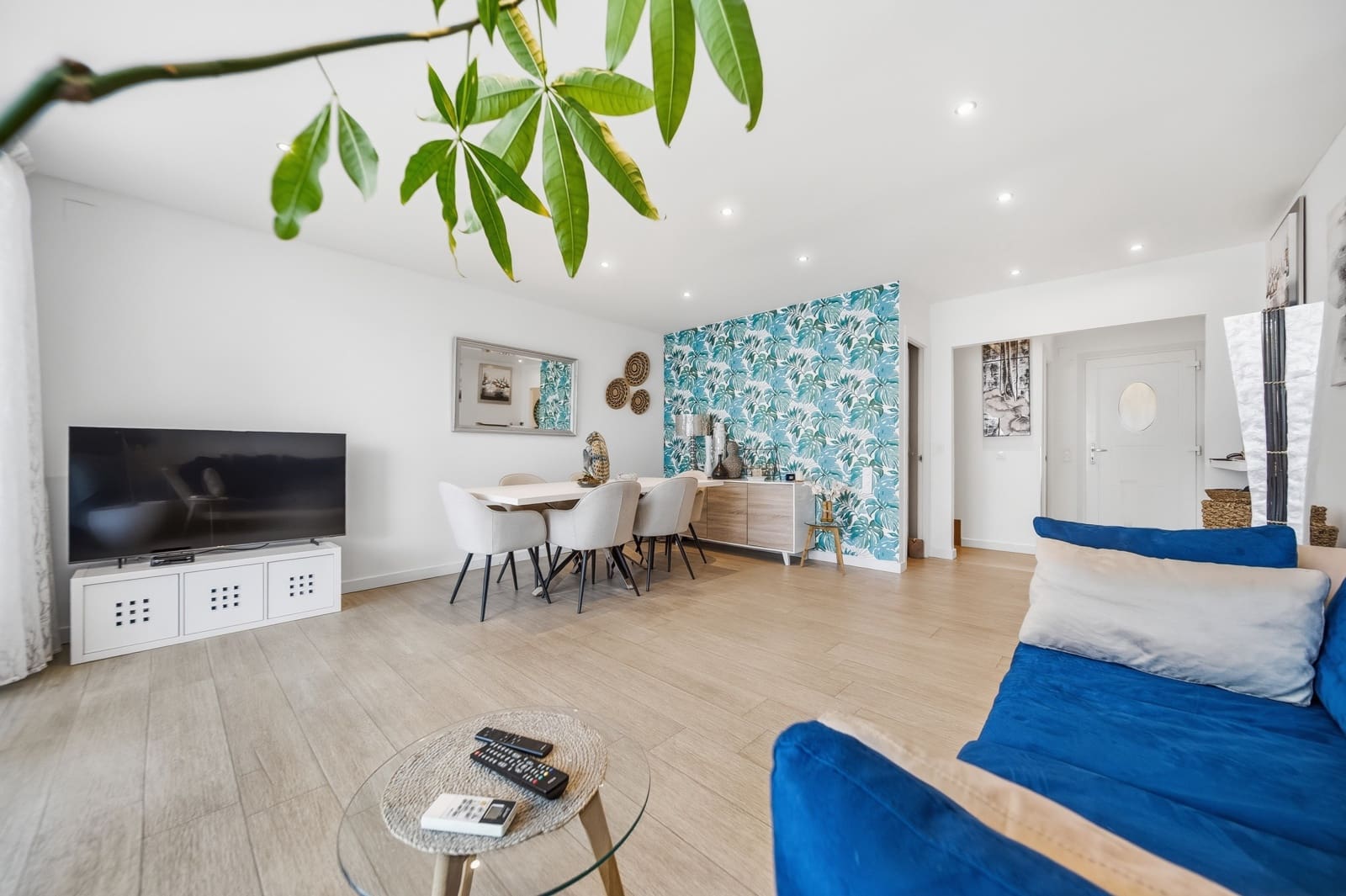 3 bedroom Townhouse for sale in Empuriabrava with garage - € 549,000 (Ref: 9740591)