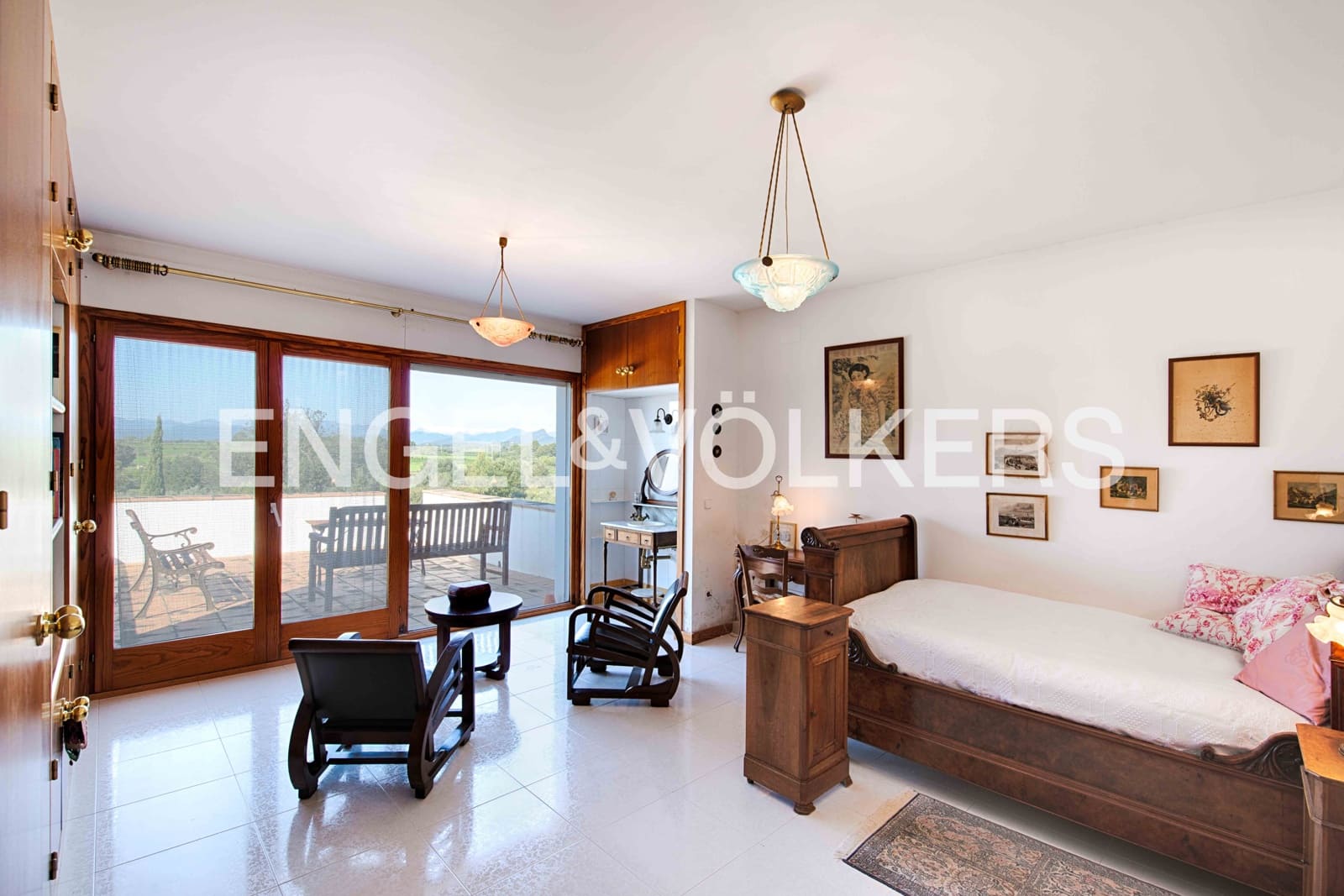 5 sypialnia Willa na sprzedaż w Llers z basenem garażem - 1 650 000 € (Ref: 9756338)