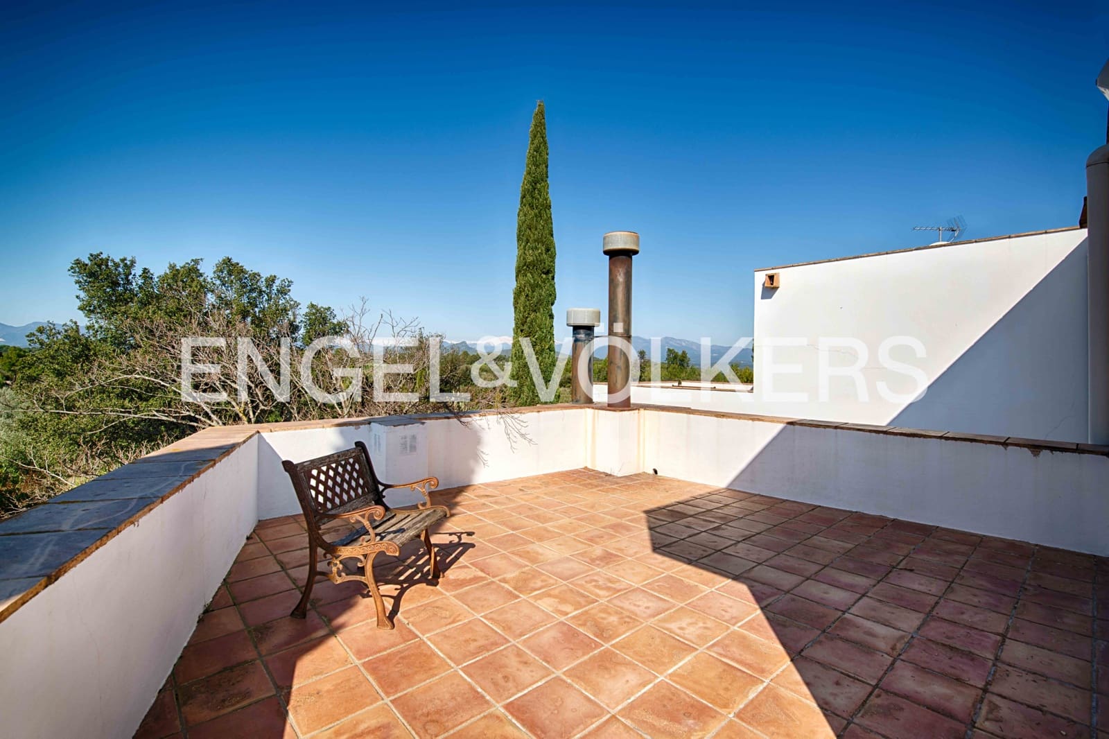 5 sypialnia Willa na sprzedaż w Llers z basenem garażem - 1 650 000 € (Ref: 9756338)