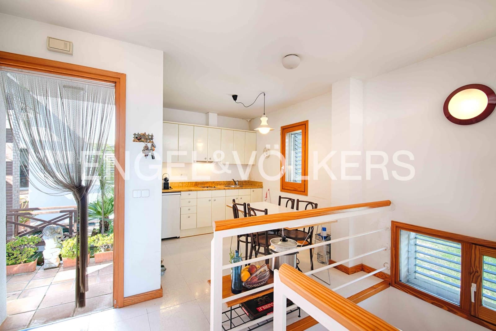 5 sypialnia Willa na sprzedaż w Llers z basenem garażem - 1 480 000 € (Ref: 9756338)