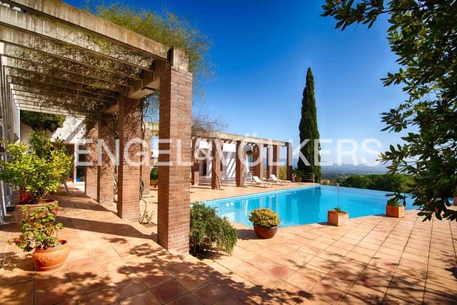 5 bedroom Villa for sale in Llers with pool garage - € 1,480,000 (Ref: 9756338)