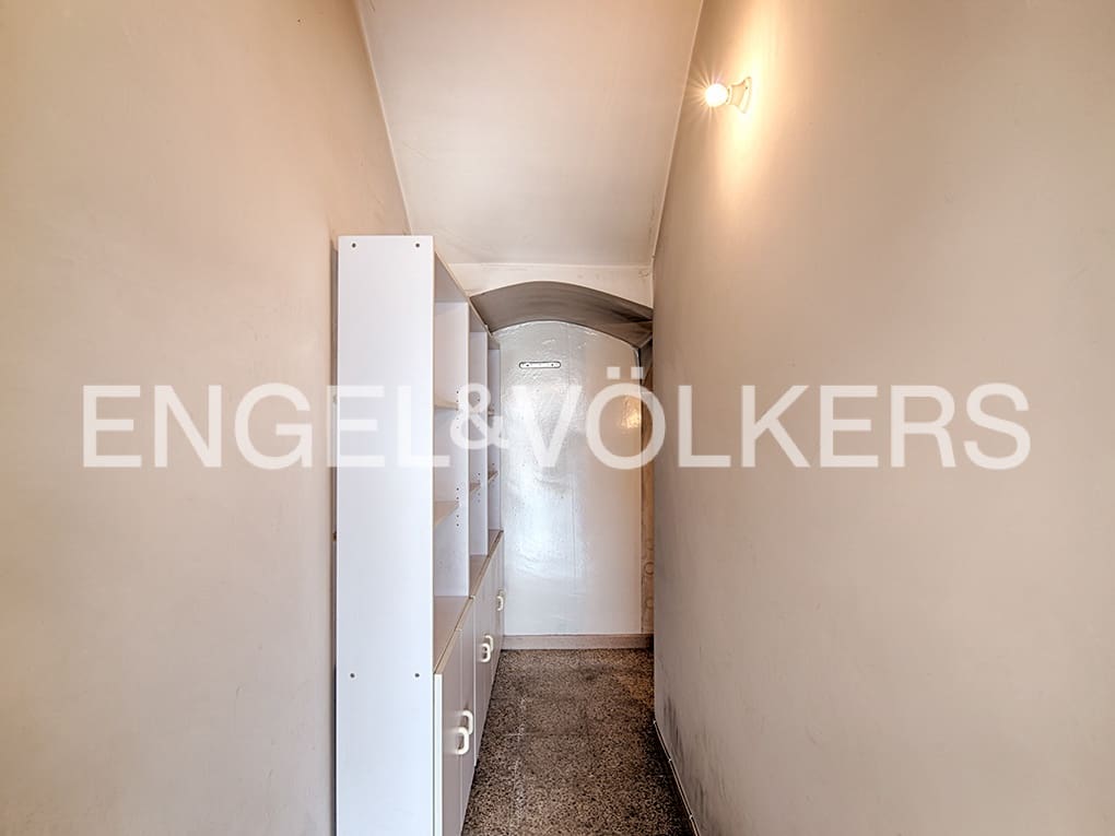 4 makuuhuone Huvila myytävänä paikassa Figueres mukana 
autotalli - 490 000 € (Ref: 9771857)