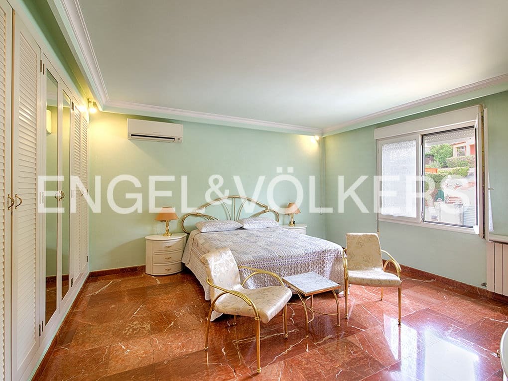 4 quarto Moradia para venda em Figueres com garagem - 490 000 € (Ref: 9771857)