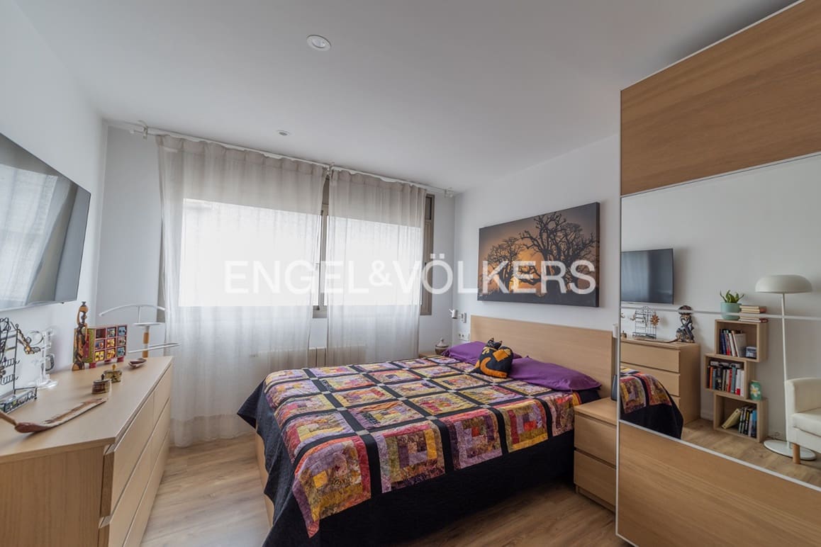 5 sypialnia Dom na sprzedaż w Figueres z garażem - 450 000 € (Ref: 9784489)