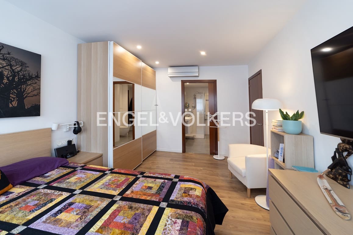 5 sypialnia Dom na sprzedaż w Figueres z garażem - 450 000 € (Ref: 9784489)