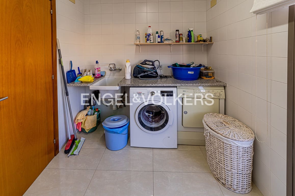 5 sypialnia Dom na sprzedaż w Figueres z garażem - 450 000 € (Ref: 9784489)