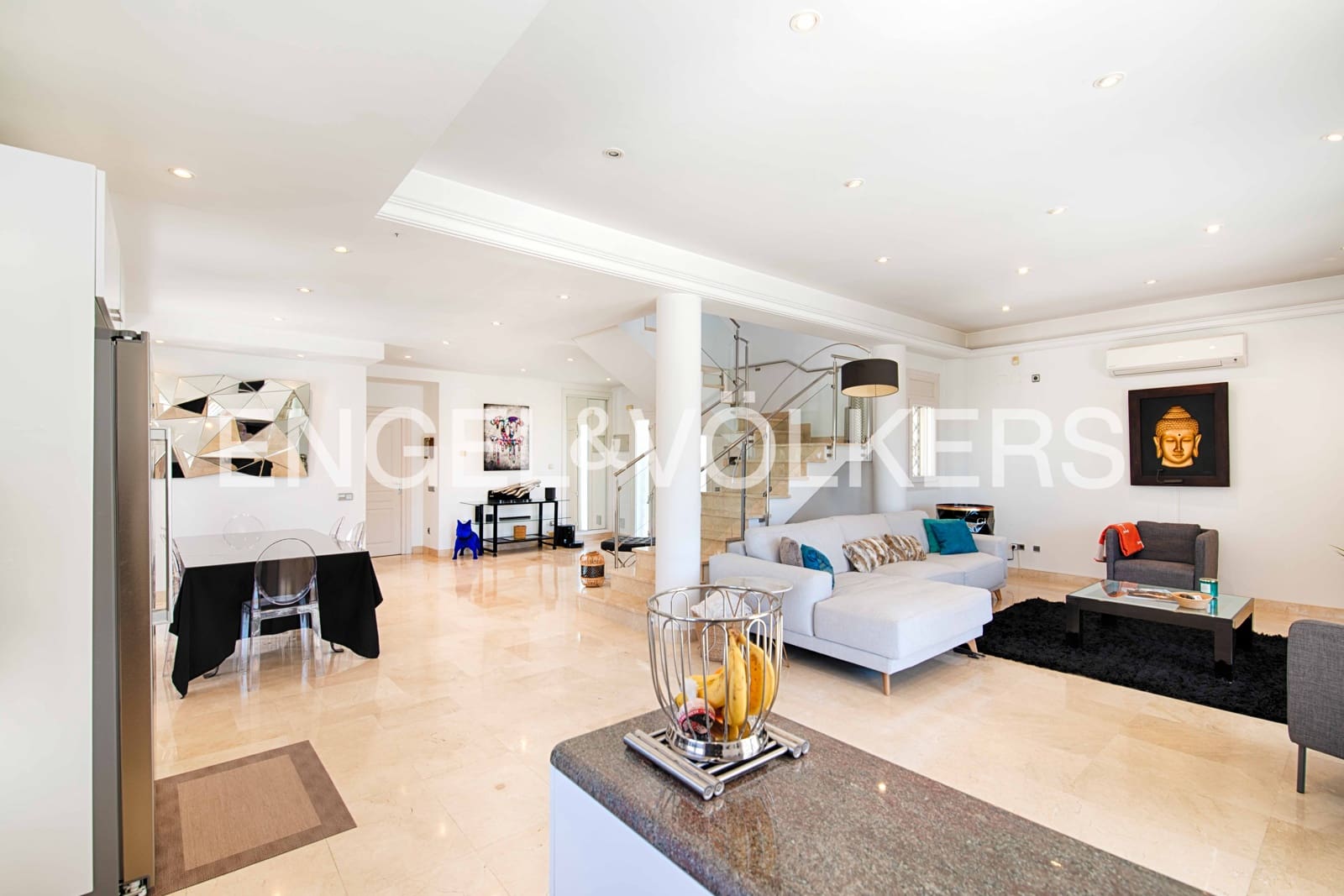 4 bedroom Villa for sale in Santa Margarida with pool - € 1,985,000 (Ref: 9795334)