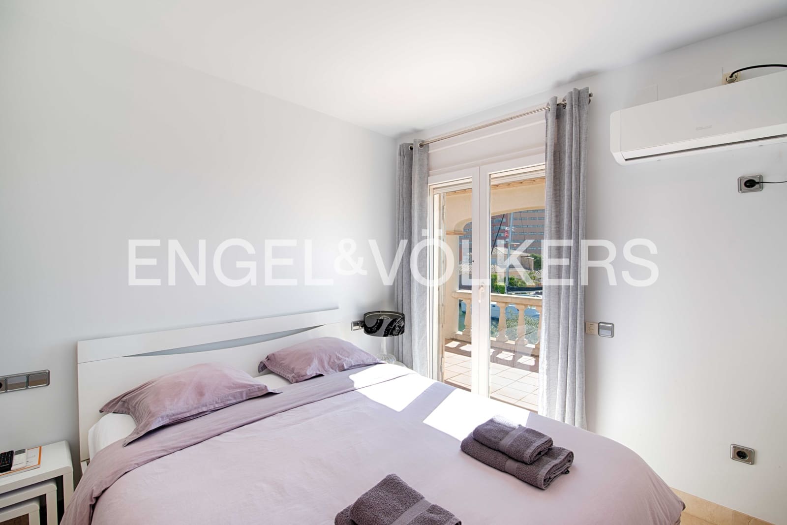 4 bedroom Villa for sale in Santa Margarida with pool - € 1,985,000 (Ref: 9795334)