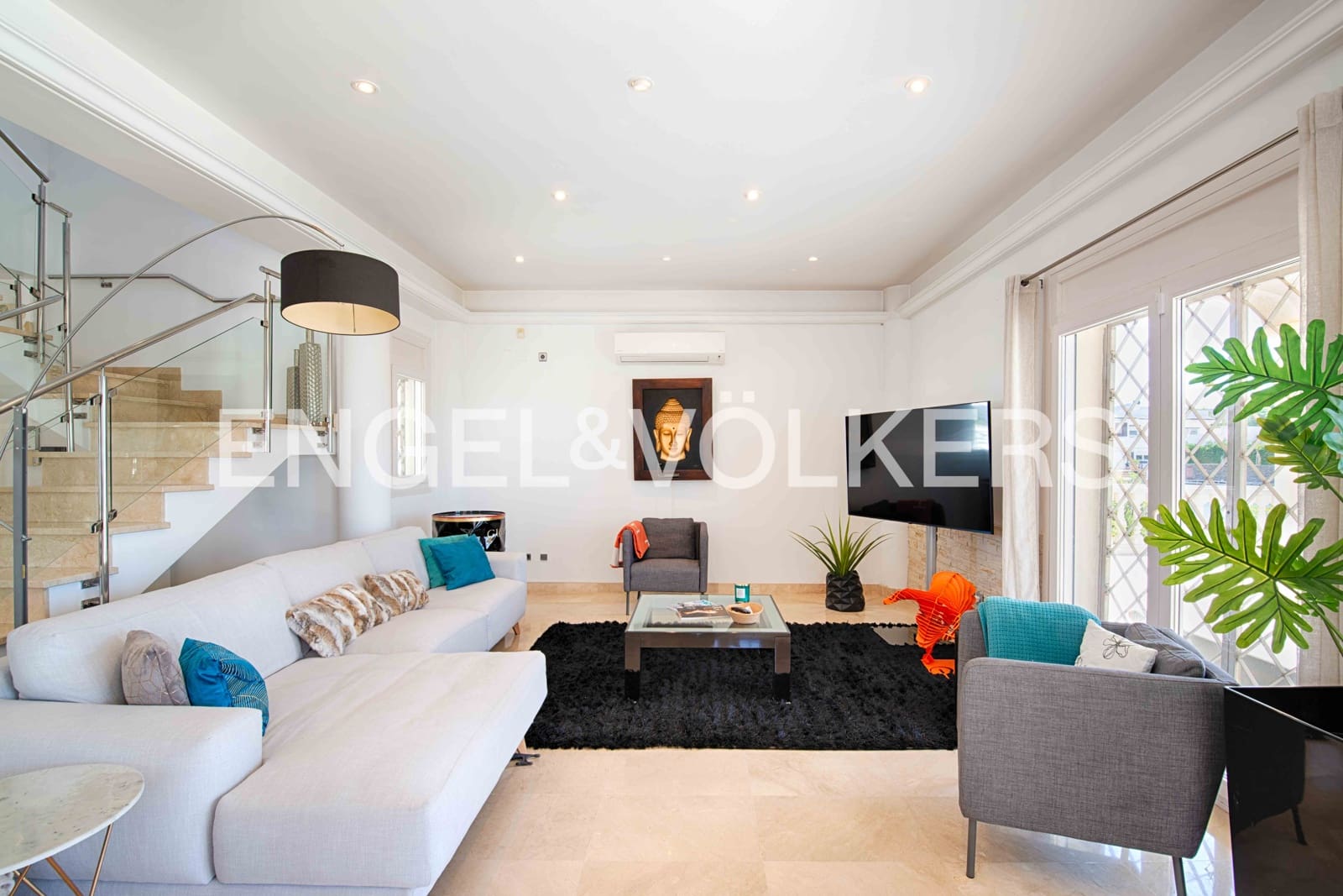 4 bedroom Villa for sale in Santa Margarida with pool - € 1,985,000 (Ref: 9795334)