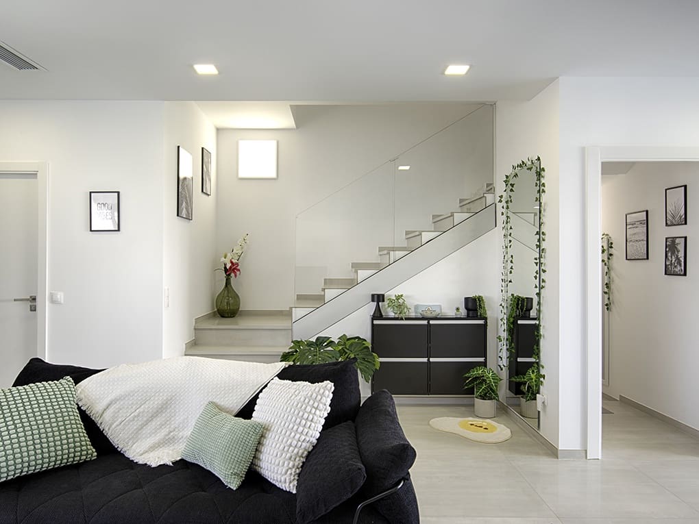 4 sypialnia Dom szeregowy na sprzedaż w Empuriabrava z basenem garażem - 880 000 € (Ref: 9798321)