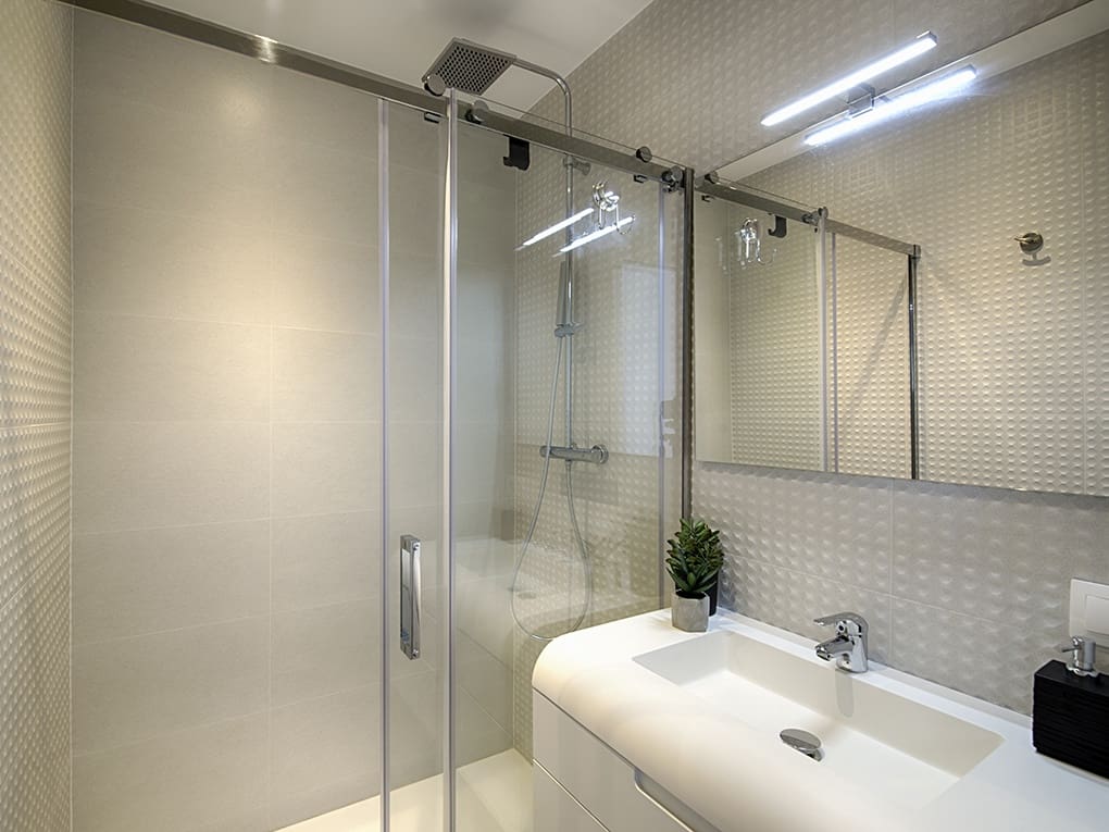 4 sypialnia Dom szeregowy na sprzedaż w Empuriabrava z basenem garażem - 880 000 € (Ref: 9798321)