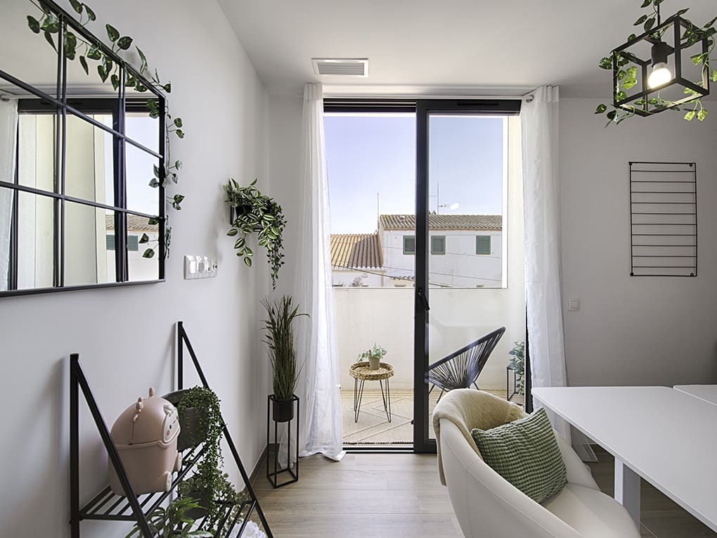 4 sypialnia Dom szeregowy na sprzedaż w Empuriabrava z basenem garażem - 880 000 € (Ref: 9798321)