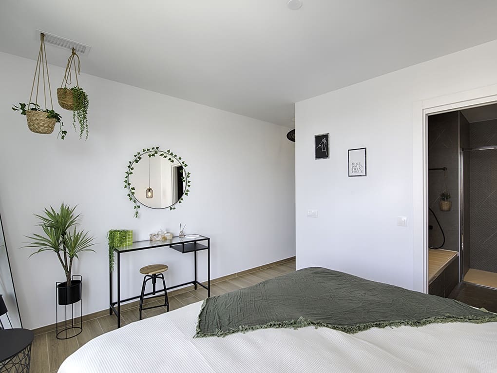 4 sypialnia Dom szeregowy na sprzedaż w Empuriabrava z basenem garażem - 880 000 € (Ref: 9798321)