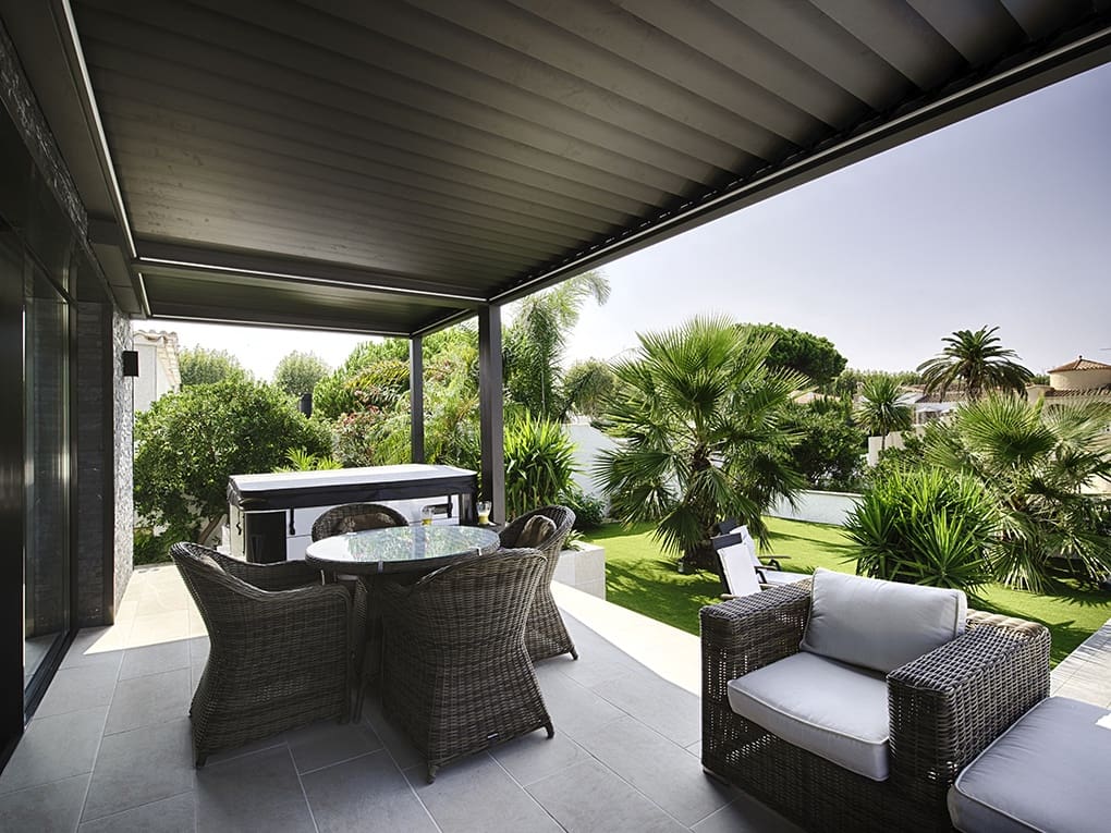 4 Zimmer Villa zu verkaufen in Empuriabrava mit Garage - 1.115.000 € (Ref: 9814628)