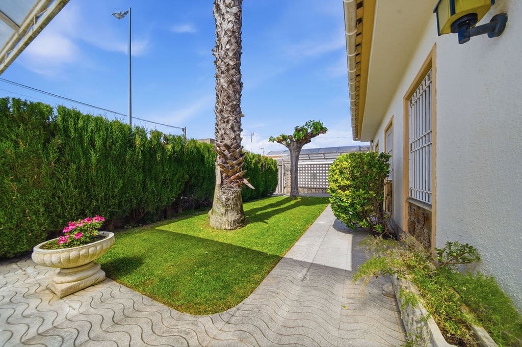 3 camera da letto Villa in vendita in Empuriabrava con piscina garage - 1.375.000 € (Rif: 9816522)