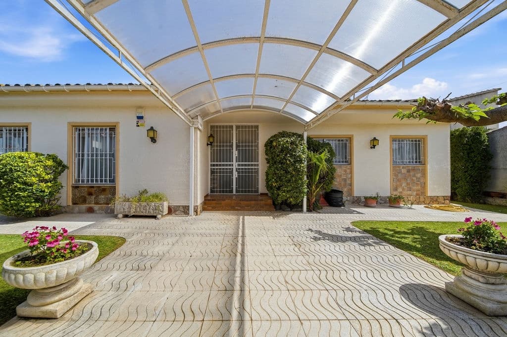 3 camera da letto Villa in vendita in Empuriabrava con piscina garage - 1.375.000 € (Rif: 9816522)