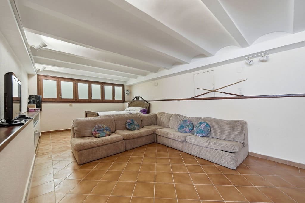 3 sovrum Villa till salu i Empuriabrava med pool garage - 1 375 000 € (Ref: 9816522)