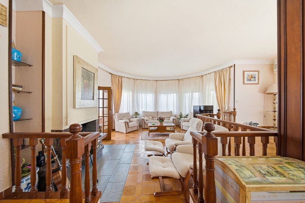 3 sovrum Villa till salu i Empuriabrava med pool garage - 1 375 000 € (Ref: 9816522)