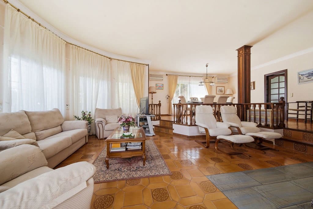 3 sovrum Villa till salu i Empuriabrava med pool garage - 1 375 000 € (Ref: 9816522)