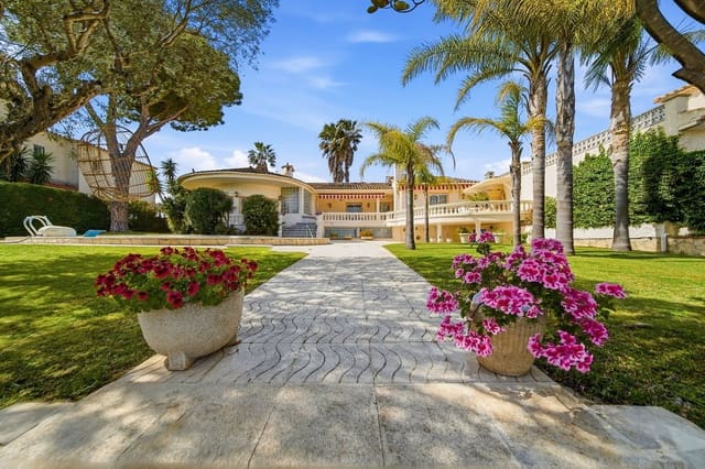 3 sypialnia Willa na sprzedaż w Empuriabrava, Castelló d'Empúries z basenem garażem - 1 375 000 € (Ref: 9816522)