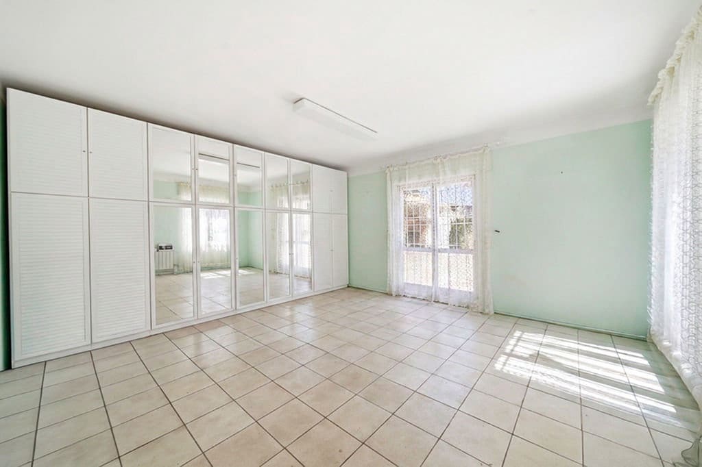 3 sovrum Villa till salu i Empuriabrava med pool garage - 1 375 000 € (Ref: 9816522)